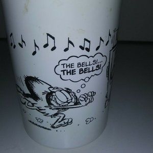 GARFIELD Coffee Cup Mug THE MUCHCAT OF NOTRE Dame